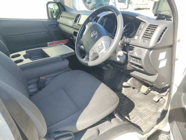 2022 Toyota Hiace 2.8* D/T* 4WD*5 DOOR*, photo 3