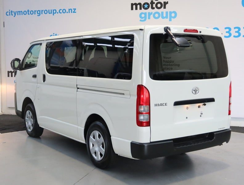 2022 Toyota Hiace 2.8*4WD*LWB*5 DOOR*, photo 2