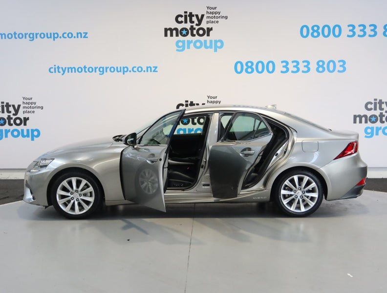 2014 Lexus IS 300h 2.5*HYBRID* LEATHER *, photo 3