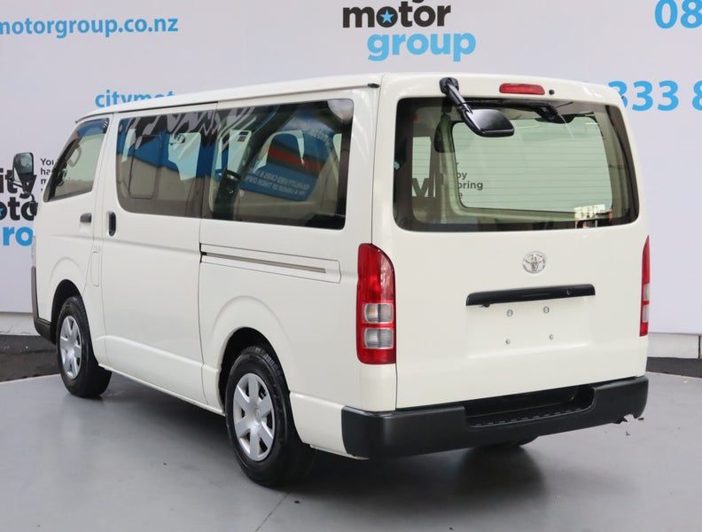 2019 Toyota Hiace 2.8*D/T*4WD*LWB*5 DR*, photo 2