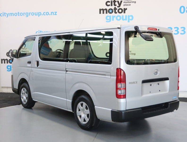 2021 Toyota Hiace 2.8*D/T*4WD* LWB*5 DR*, photo 2