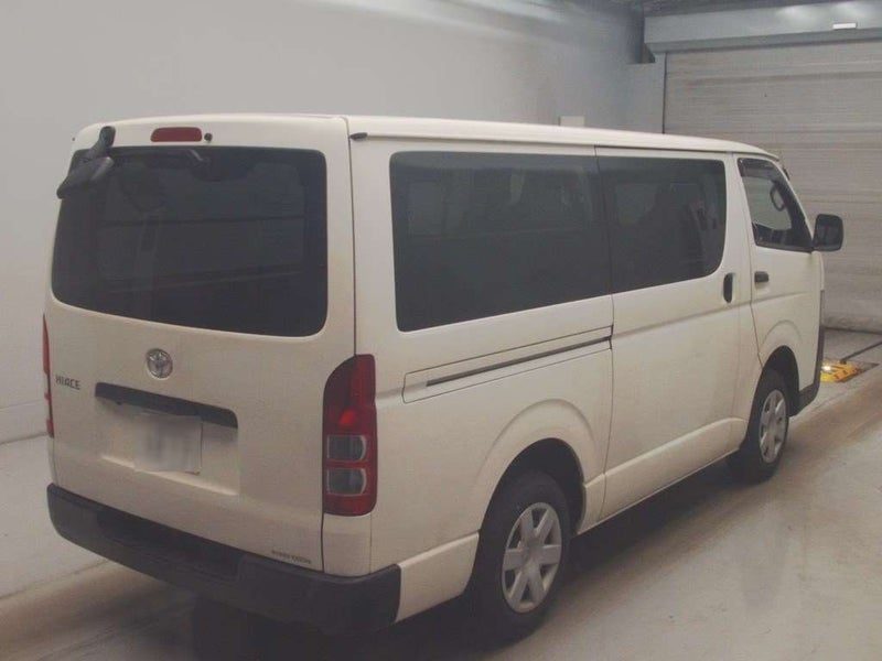 2021 Toyota Hiace 2.0*LWB* 5 DOOR*, photo 2