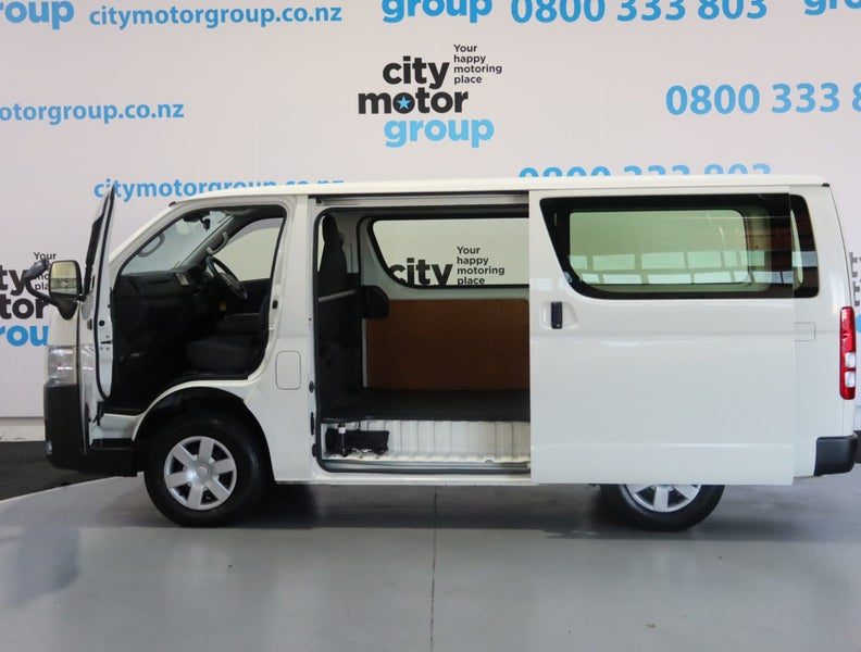 2020 Toyota Hiace 2.8* D/T* 4WD*5 DOOR*, photo 3