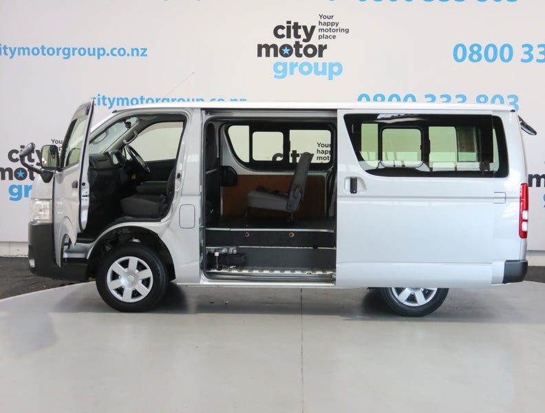 2020 Toyota Hiace 2.8*D/T* LWB*6 SEATS* 5DR, photo 3