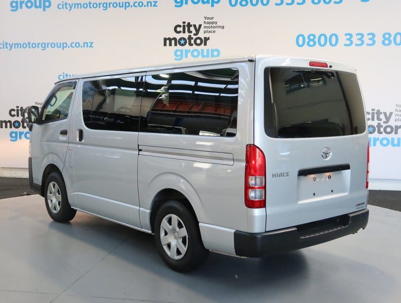 2021 Toyota Hiace 2.0*LWB*5 DR* 6 SEATS, photo 2