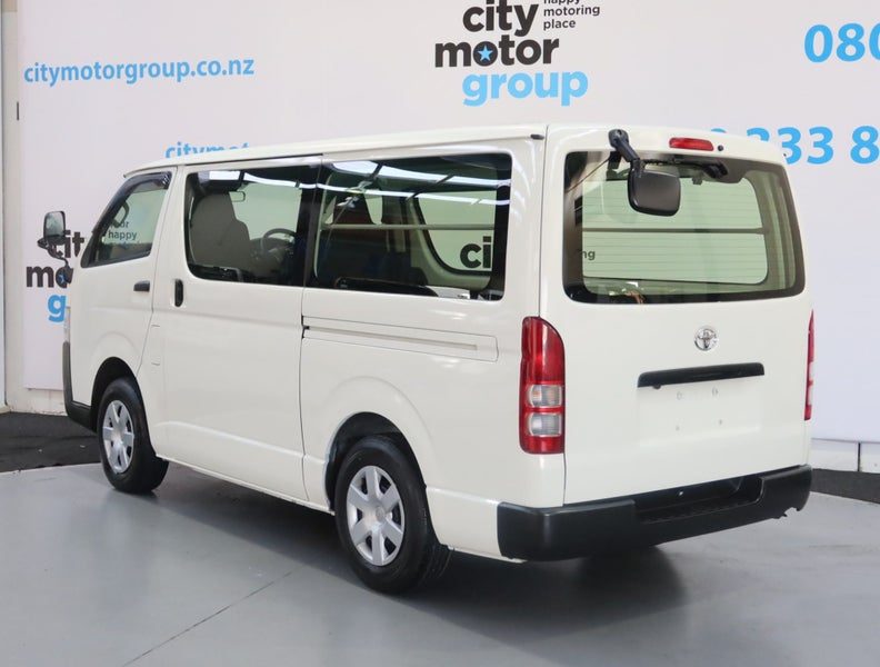 2019 Toyota Hiace 2.8* D/T*4WD*5 DOOR*, photo 2