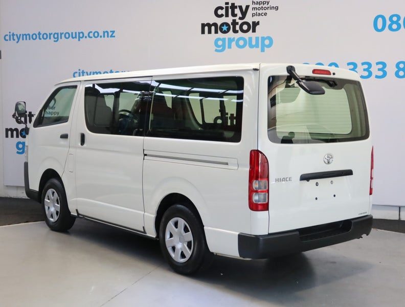 2019 Toyota Hiace 2.8* D/T*4WD*5 DOOR*, photo 2