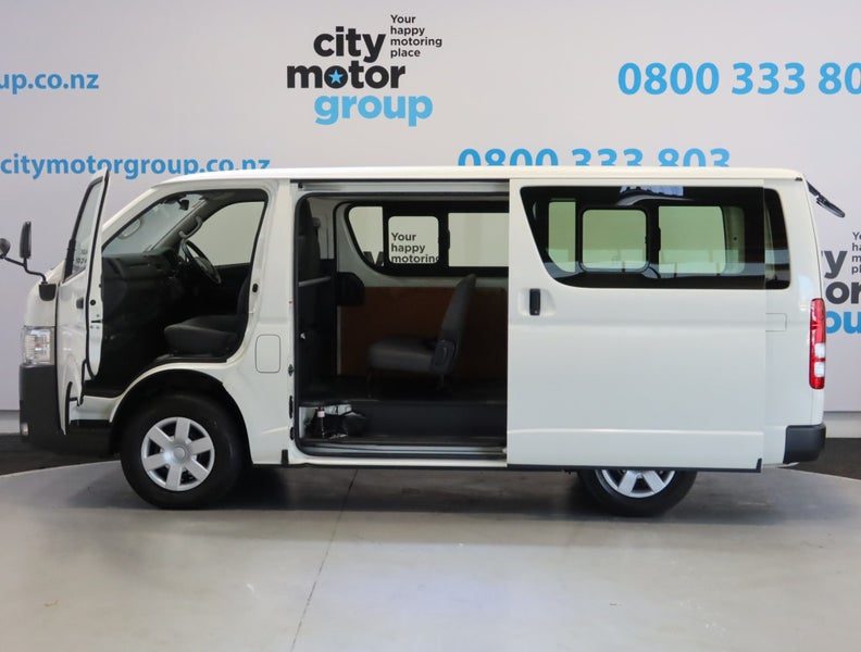 2019 Toyota Hiace 2.8* D/T*4WD*5 DOOR*, photo 3