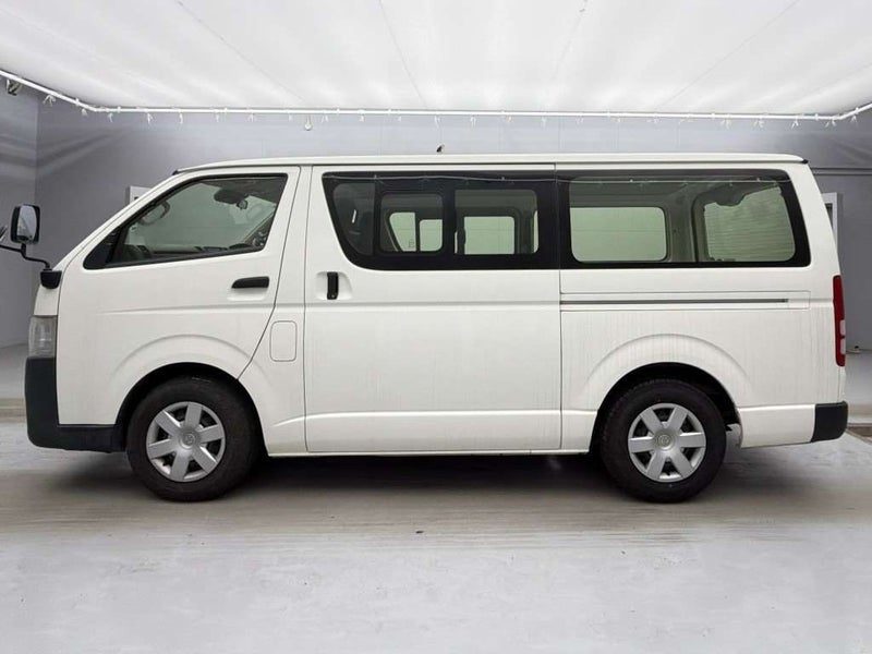2019 Toyota Hiace 2.8 D/T* 5 DOOR*6 SEATER*, photo 3