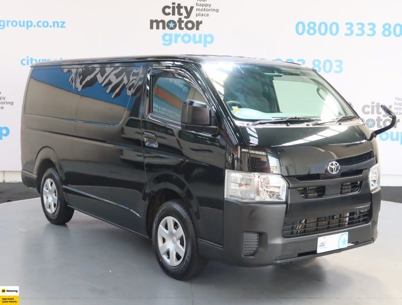 2022 Toyota Hiace 2.8*D/T* LWB*