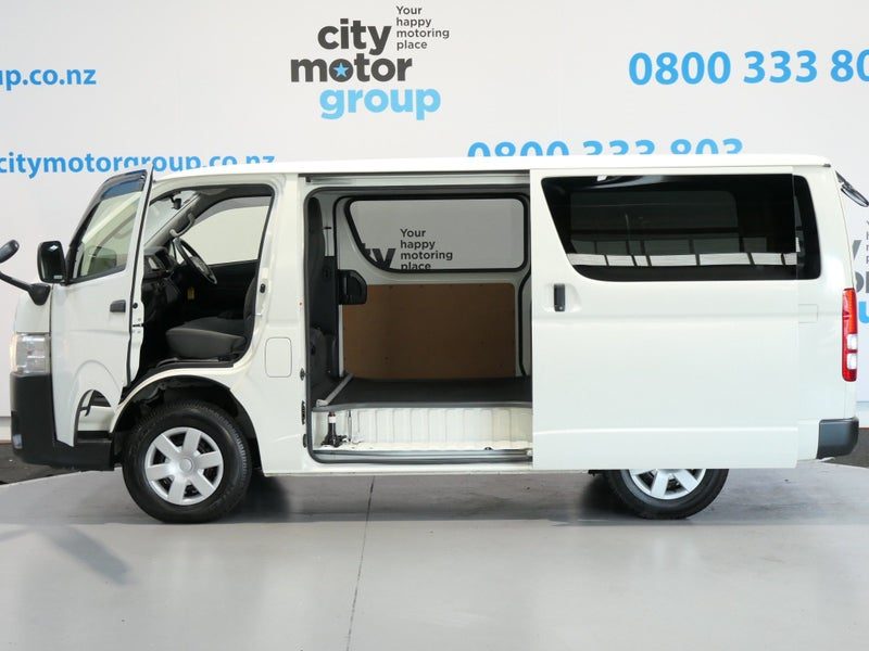 2021 Toyota Hiace 2.8*4WD*LWB*5 DOOR*, photo 3