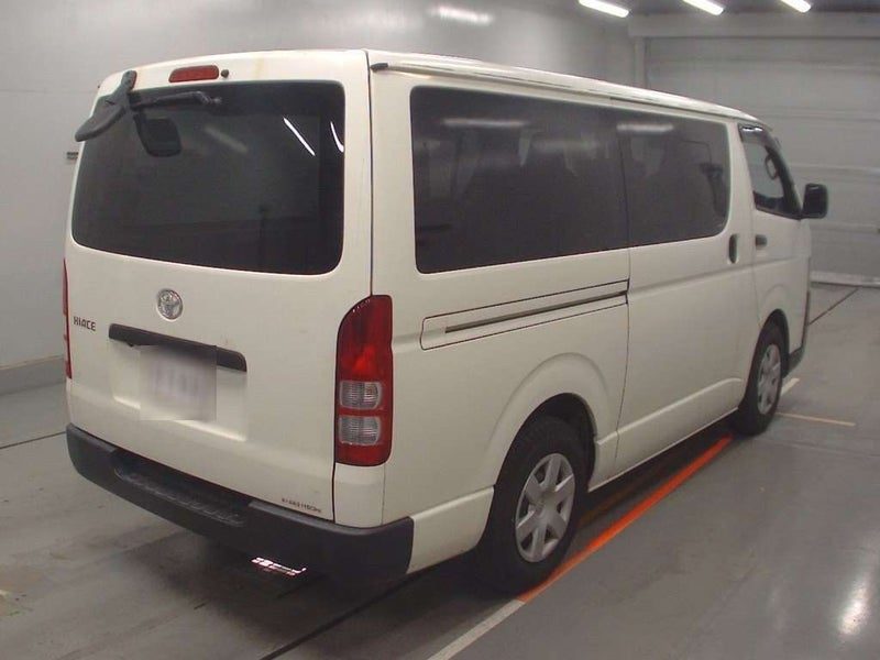 2018 Toyota Hiace 2.8 D/T* 5 DOOR*6 SEATER*, photo 2