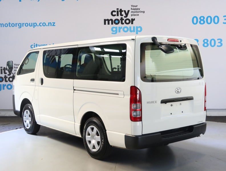 2020 Toyota Hiace 2.8*D/T*4WD*LWB* 5 DR*, photo 2