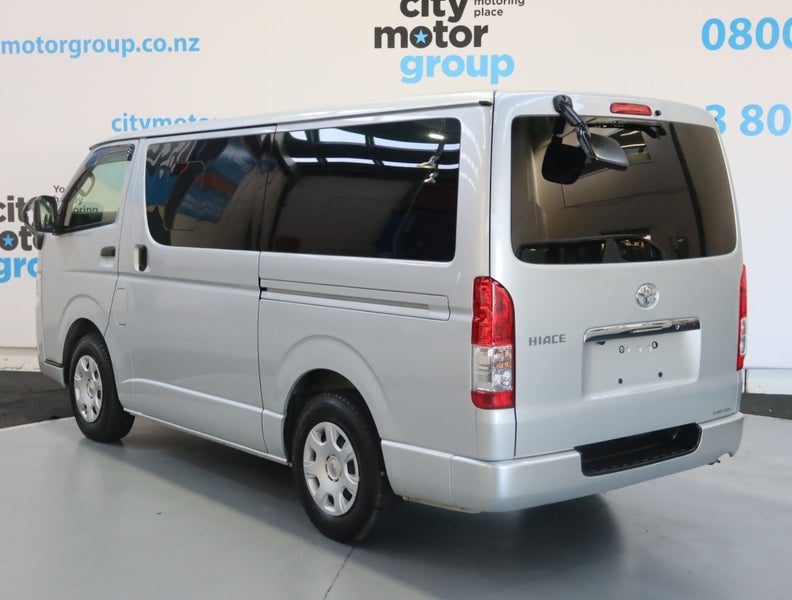 2021 Toyota Hiace 2.8*D*LWB*5 DOOR*6 SEATER, photo 2