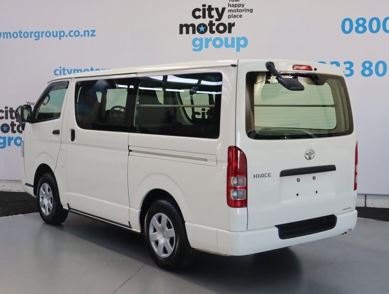 2020 Toyota Hiace 2.8* D/T*4WD*5 DOOR*, photo 2