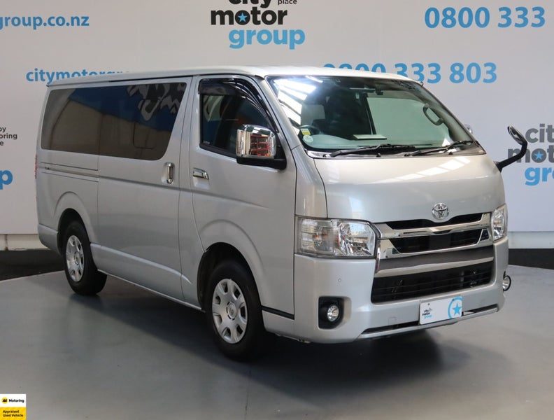 2022 Toyota Hiace 2.8*D/T* SUPER GL* 5 SEAT, main photo