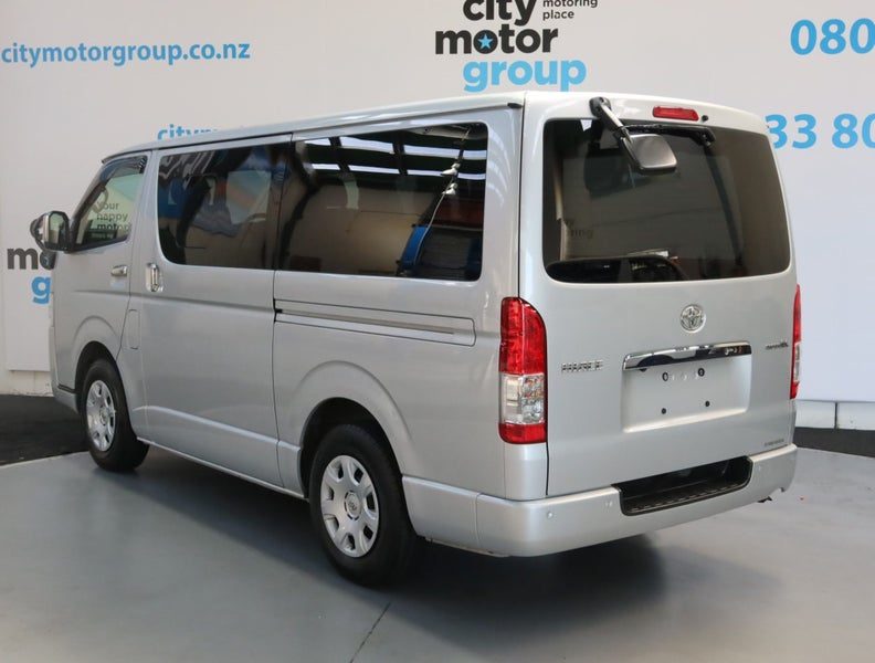 2022 Toyota Hiace 2.8*D/T* SUPER GL* 5 SEAT, photo 2