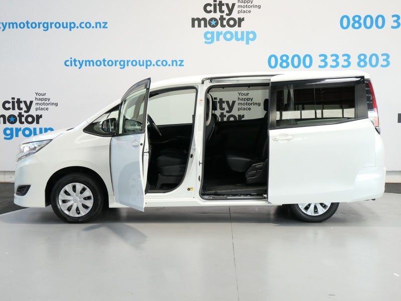 2020 Toyota Noah 2.0*MOBILITY*WHEELCHAIR*, photo 3