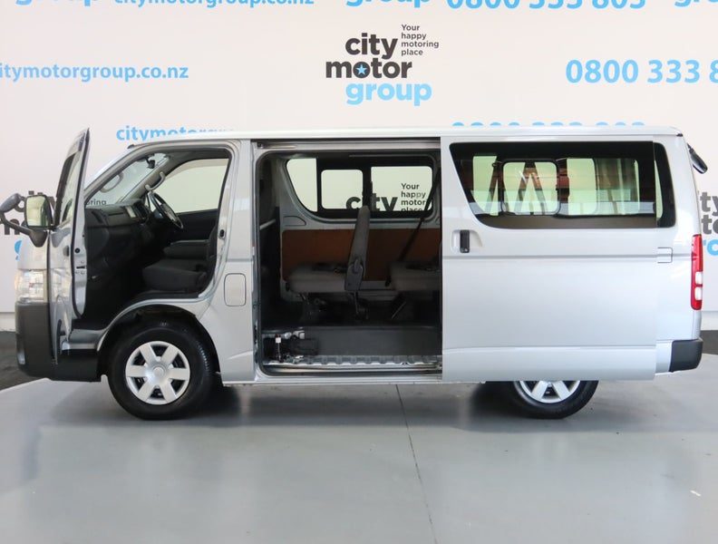 2021 Toyota Hiace 2.8*D/T* LWB* 9 SEATER*, photo 3