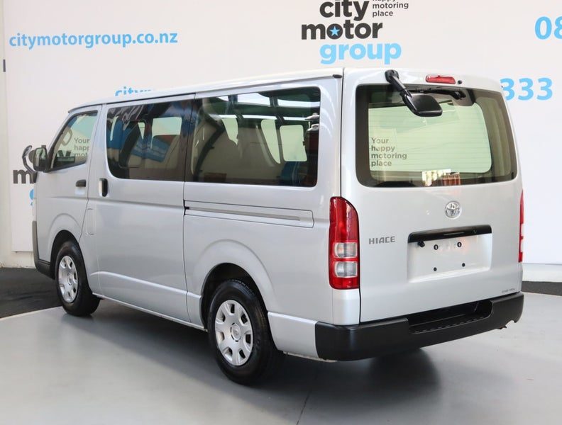 2021 Toyota Hiace 2.8*D*LWB*5 DOOR*6 SEATER, photo 2