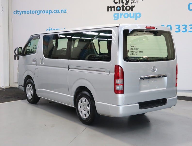 2021 Toyota Hiace 2.8*D*LWB*5 DOOR*6 SEATER, photo 2