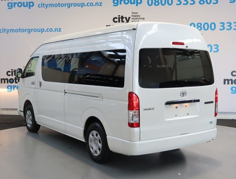 2025 Toyota Hiace 2.7*4WD* 10 SEAT* MINIBUS, photo 2