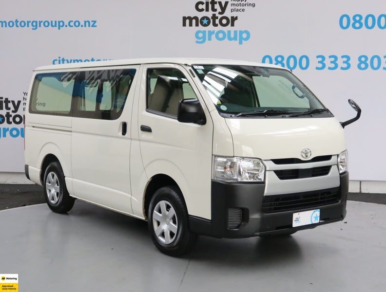 2022 Toyota Hiace 2.8* D/T*4WD*5 DOOR*