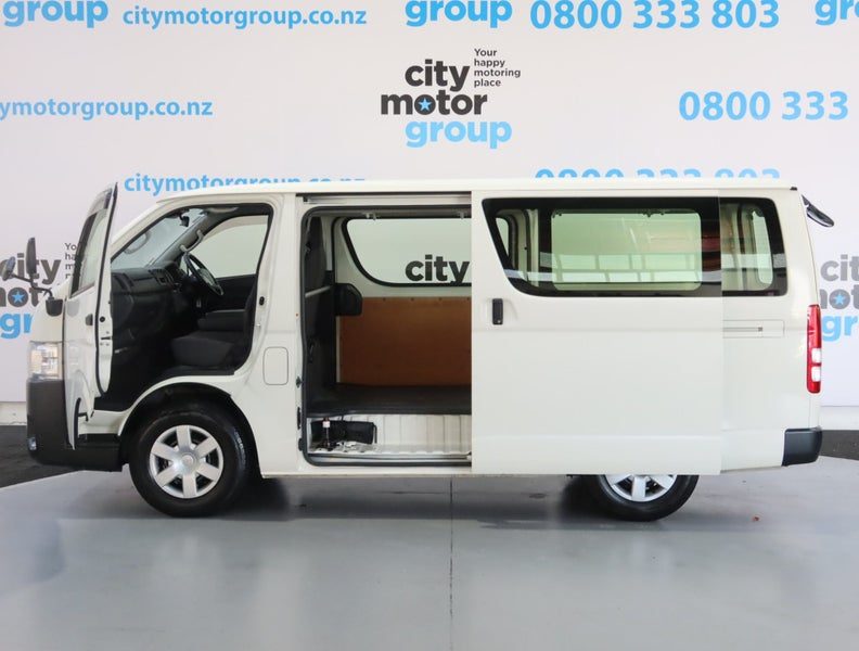 2020 Toyota Hiace 2.8*D/T*LWB* 5 DOOR*, photo 3