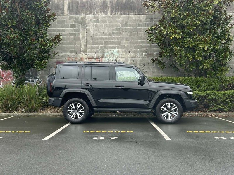 2024 GWM Tank 300 Ultra Petrol 2.0, photo 2