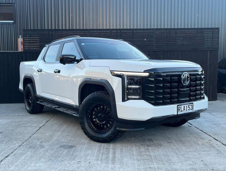 2025 MG U9 2.5T AT Explore -Black Edition