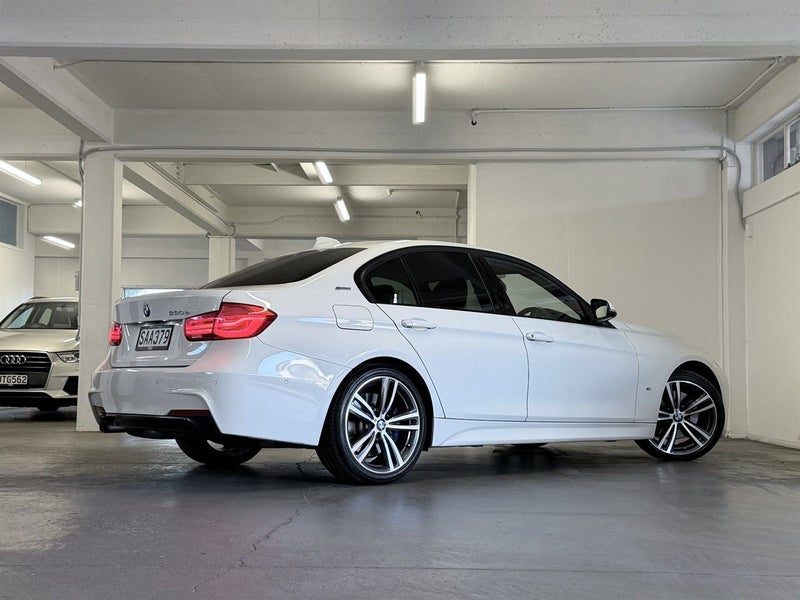 2016 BMW 330e M Sport PHEV NZ New, photo 3
