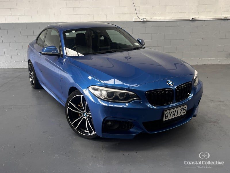 2015 BMW 220i M- Sport, photo 2