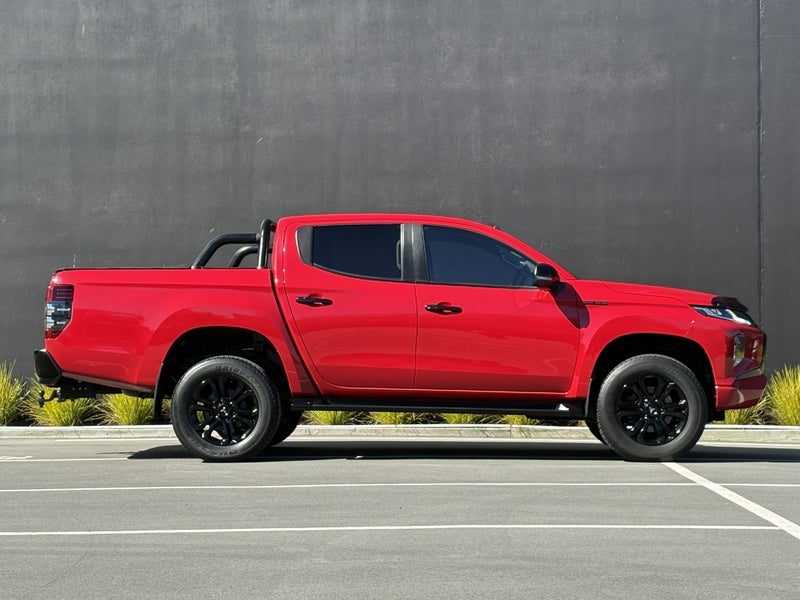 2022 Mitsubishi Triton VRX Double Cab, photo 2