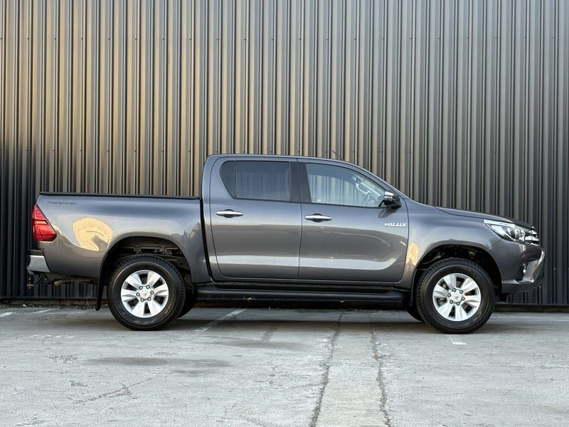 2018 Toyota Hilux SR5 DC, photo 2
