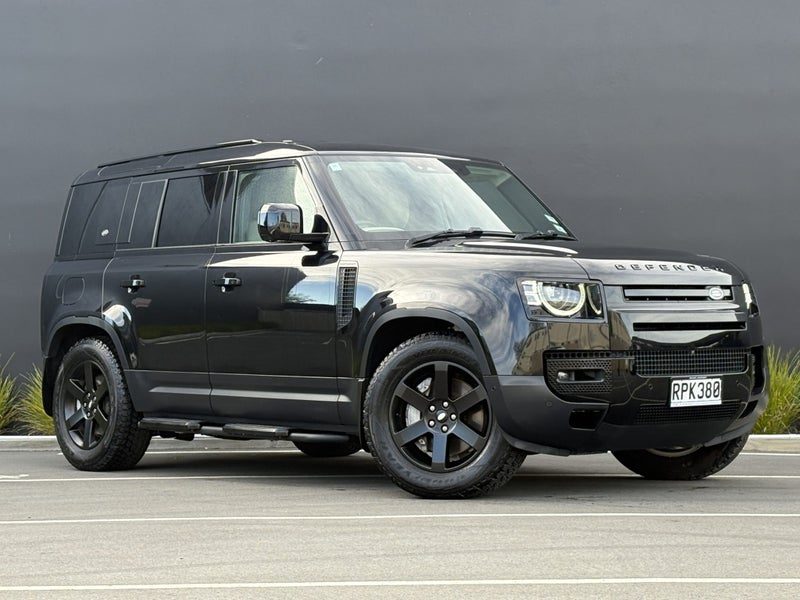 2023 Land Rover Defender 110 D300