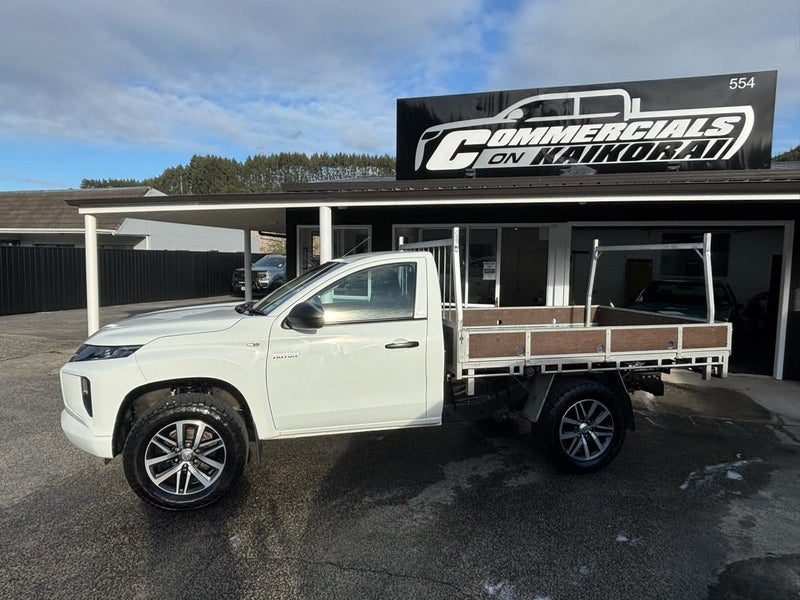 2021 Mitsubishi Triton Single Cab 4X4 Flat Deck, photo 2