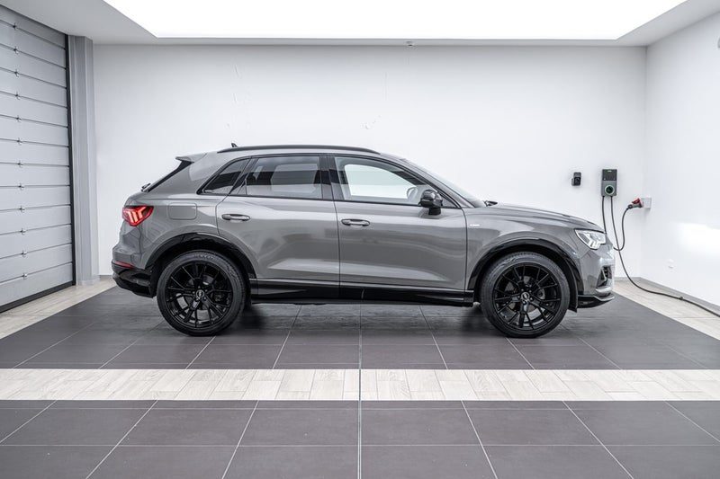 2022 Audi Q3 35 TFSI ADVANCED, photo 2