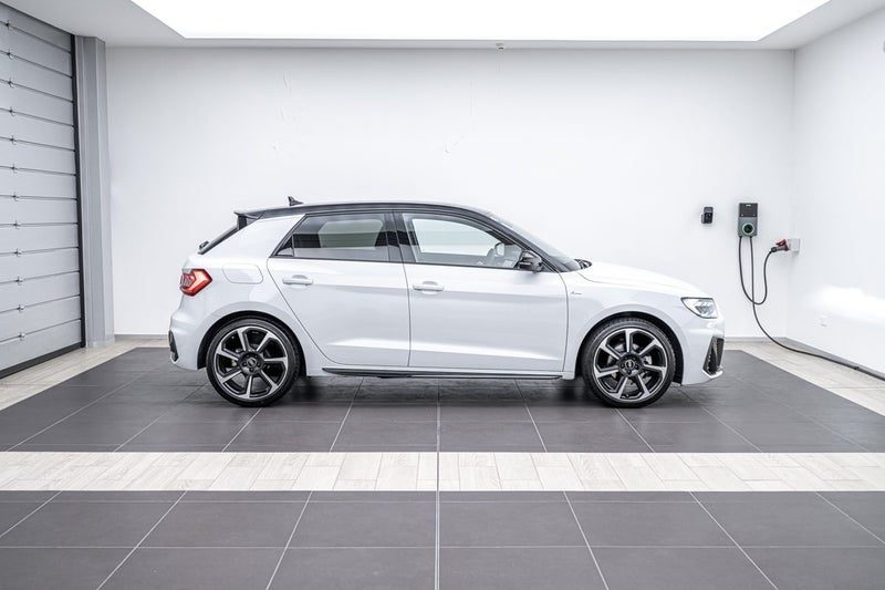 2025 Audi A1 35 TFSI S LINE, photo 2