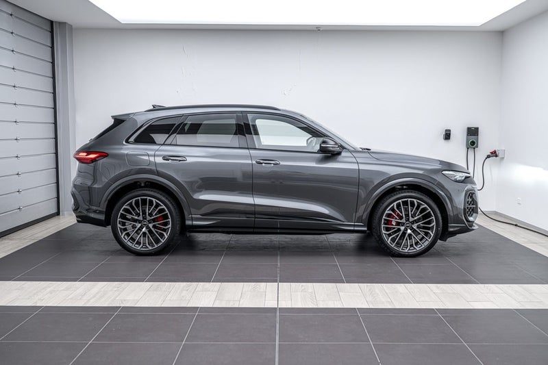 2026 Audi SQ5 SUV TFSI, photo 2
