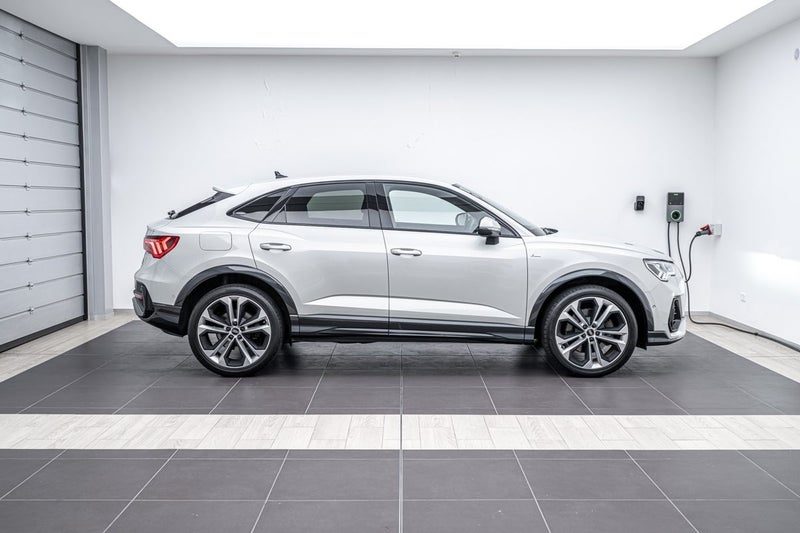 2023 Audi Q3 45 TFSI Q SPORTBACK S TRONIC 180KW, photo 2