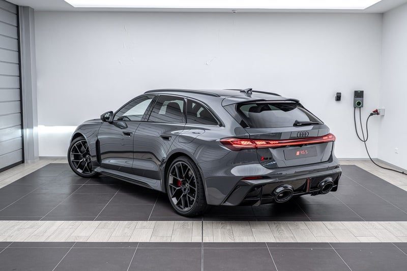 2026 Audi RS5 TFSI QUATTRO AVANT, photo 3