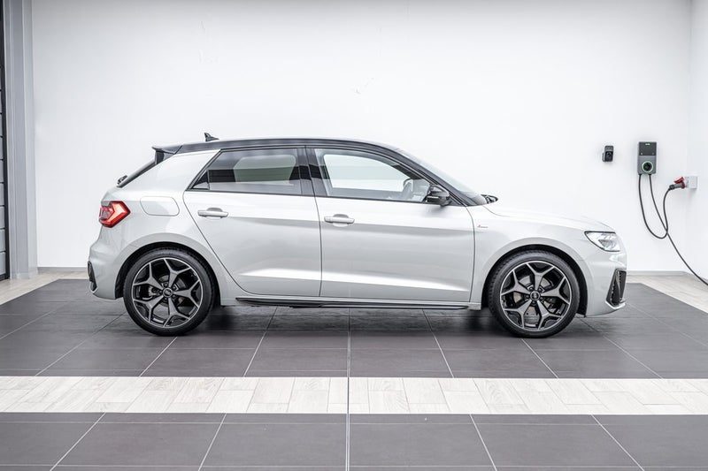 2024 Audi A1 35 TFSI S LINE, photo 2