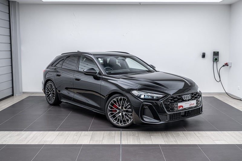 2025 Audi A5 e-Hybrid Avant S line, main photo