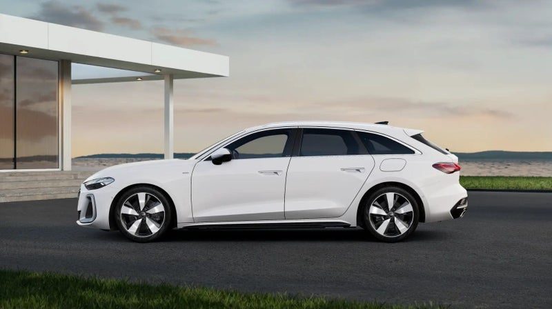2026 Audi A5 E-HYBRID AVANT S LINE, photo 2