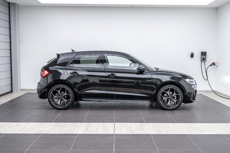 2025 Audi A1 35 TFSI S LINE, photo 2