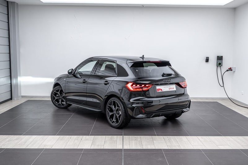 2025 Audi A1 35 TFSI S LINE, photo 3