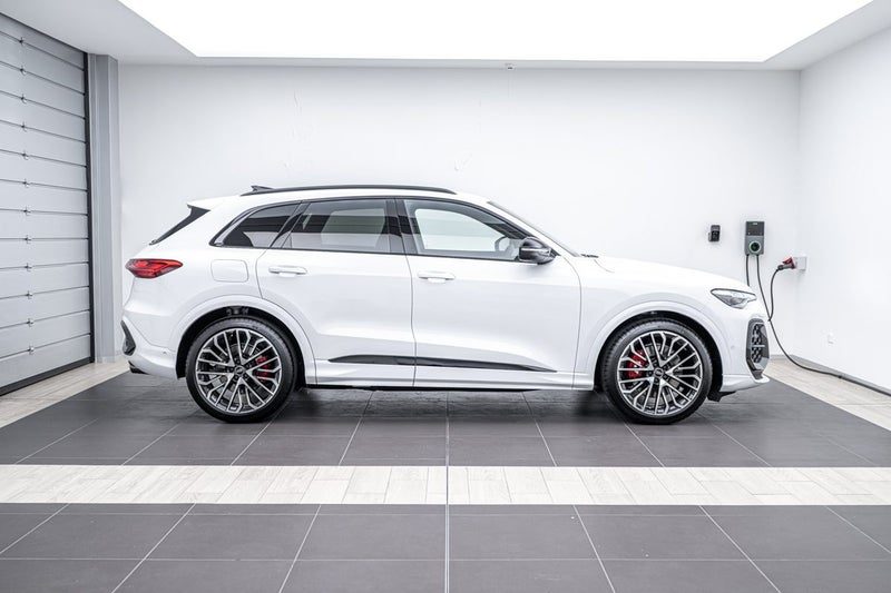 2026 Audi SQ5 SUV TFSI, photo 2