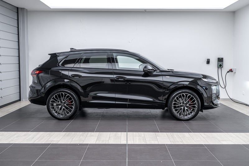2026 Audi Q3 SUV TFSI quattro 195 kW, photo 2
