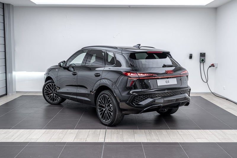 2026 Audi Q3 SUV TFSI quattro 195 kW, photo 3