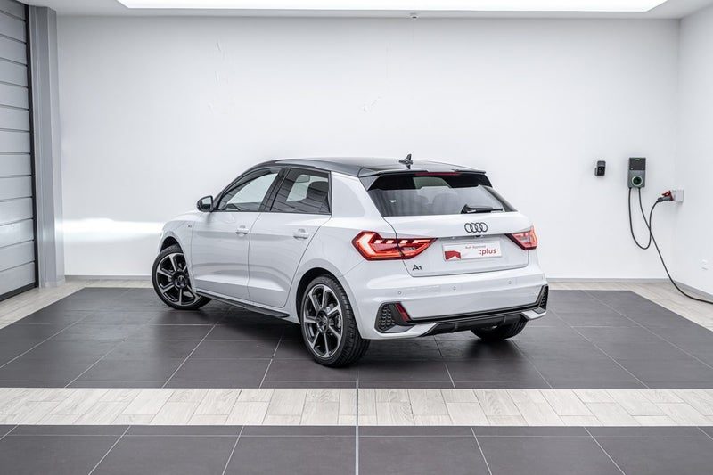 2025 Audi A1 35 TFSI S LINE, photo 3